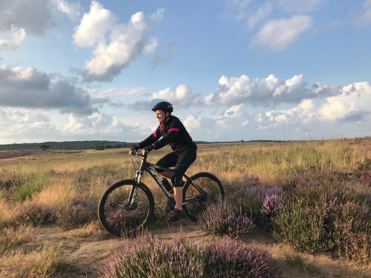 Chalet Op De Veluwe # Berk 皮滕 外观 照片